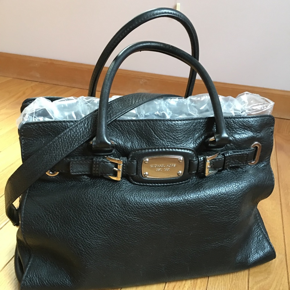 Michael Kors black leather purse